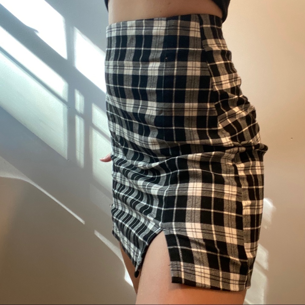 Brandy Melville cara skirt